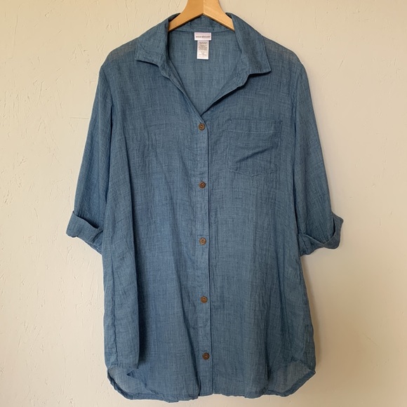 wearabouts Tops - Whereabouts denim colored shirt